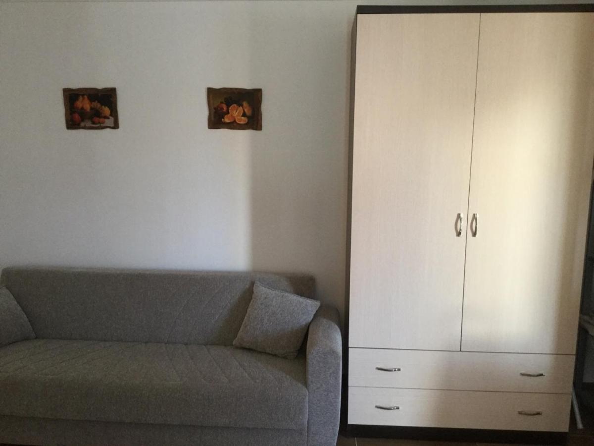 Kk Fafa Apartments Golem  Ngoại thất bức ảnh