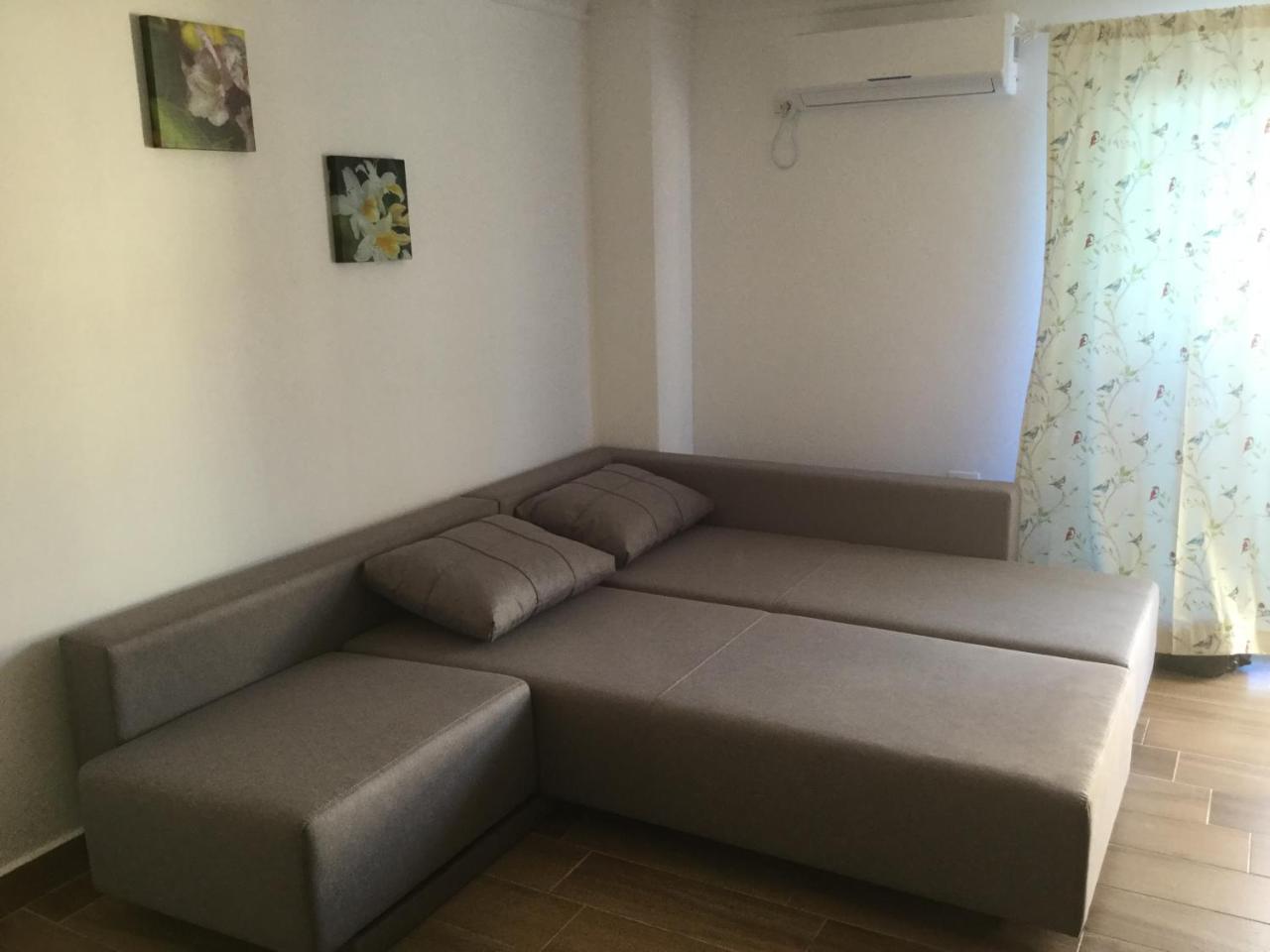 Kk Fafa Apartments Golem  Ngoại thất bức ảnh
