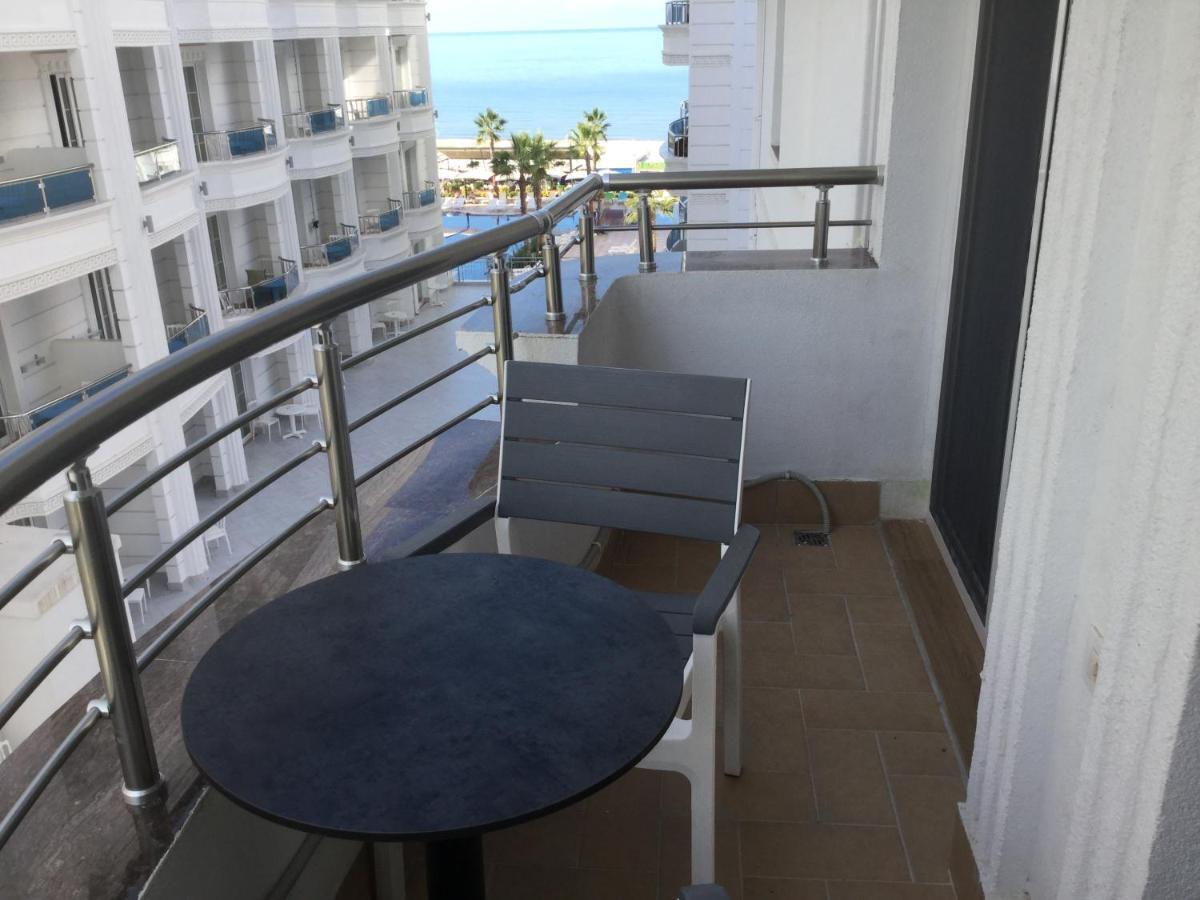 Kk Fafa Apartments Golem  Ngoại thất bức ảnh
